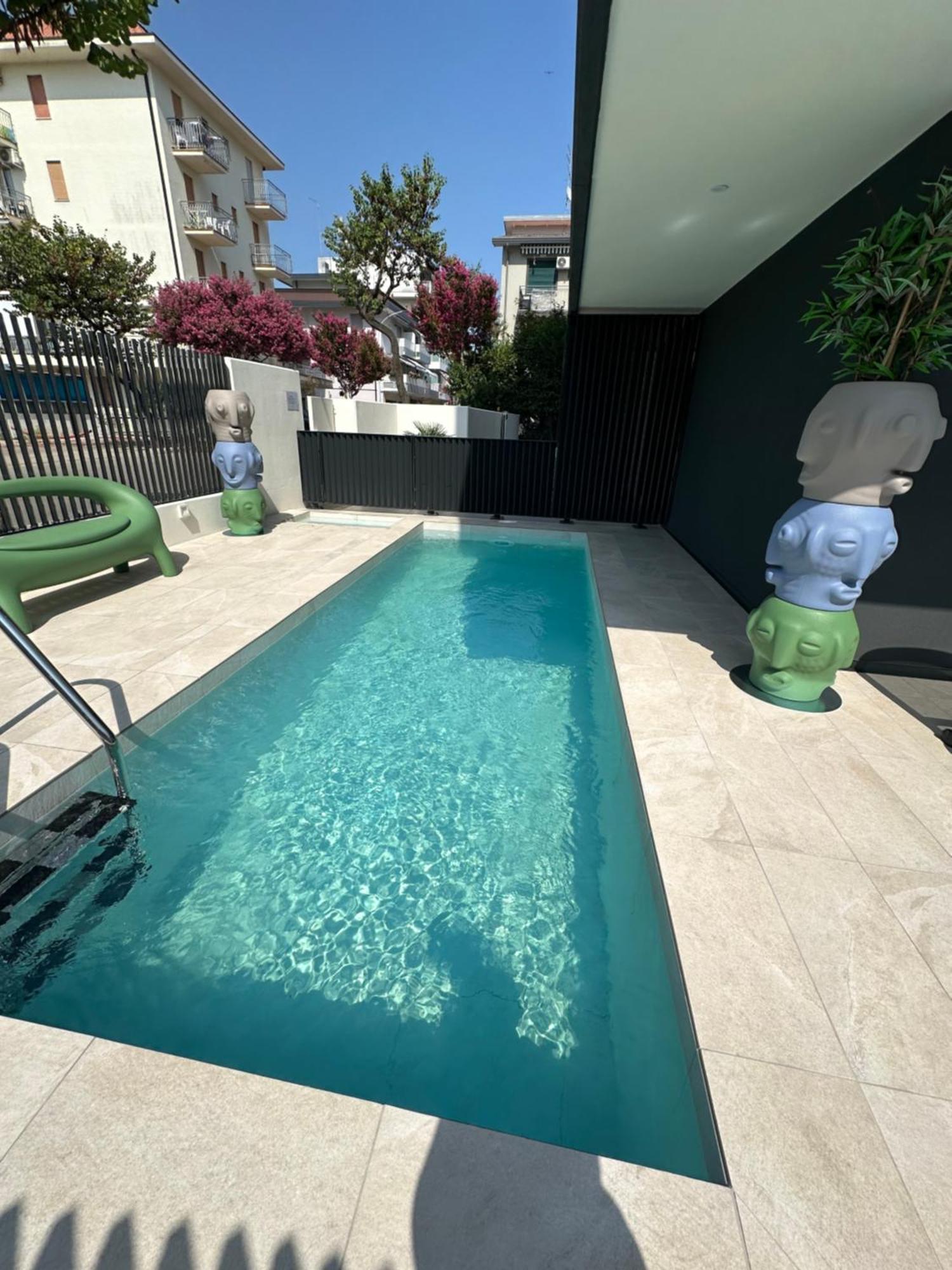 Beach Palace With Small Swimming Pool, Private Beach, Parking Lido di Jesolo Ngoại thất bức ảnh